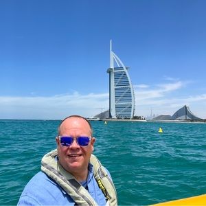 Meet your Posher, Scott